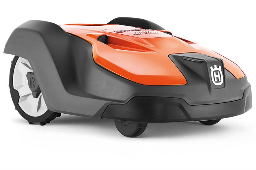 Automower 550: Husqvarna has sold 1.2 million mowers and has now launched its first model for commercial use - image: Husqvarna