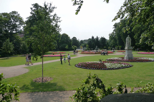 Lichfield: Grand Award presented for historic park landscape work - image: BALI