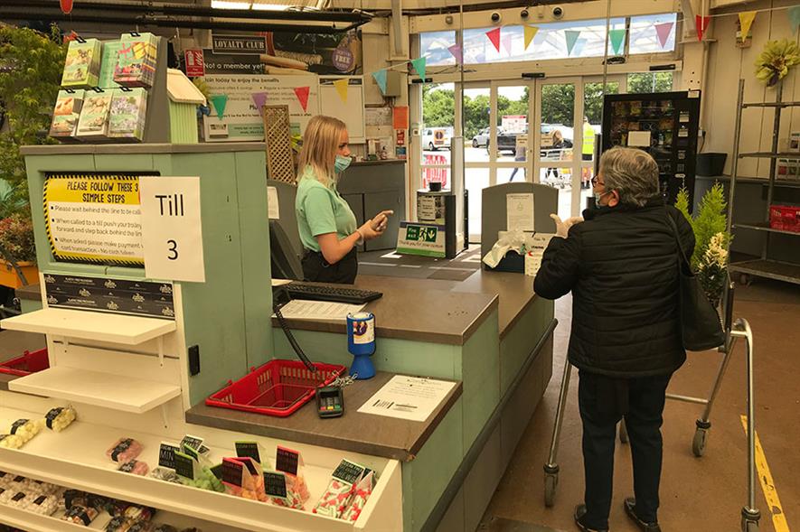 Chessington Garden Centre - image: HW