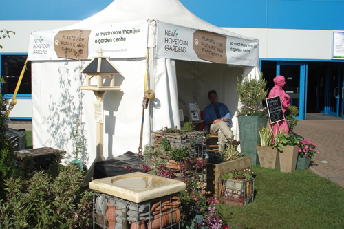 Best Themed Promotion - New Hopetoun Gardens - Plants for Wildlife and Gardeners - image: HW