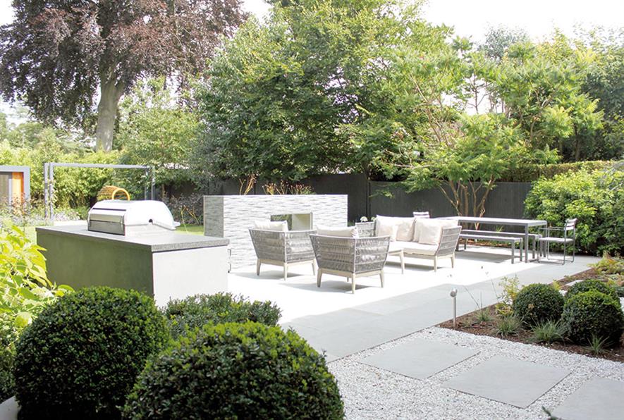 Landscaping Solutions' work for a private residence, London Borough of Richmond - image: BALI