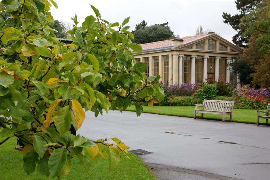 Kew Gardens: cuts mean more than 1,000 years of experience lost