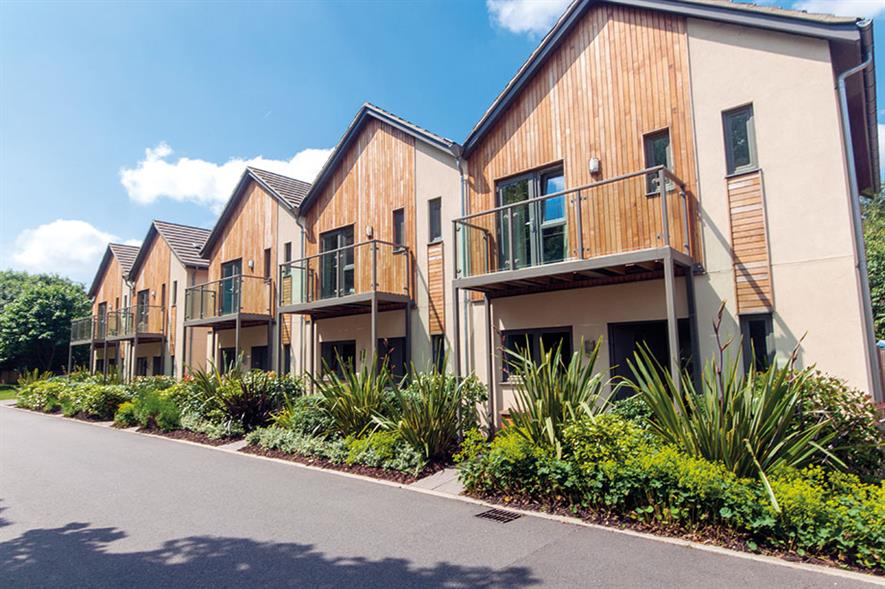 Graylingwell Park, Chichester - image: JTP