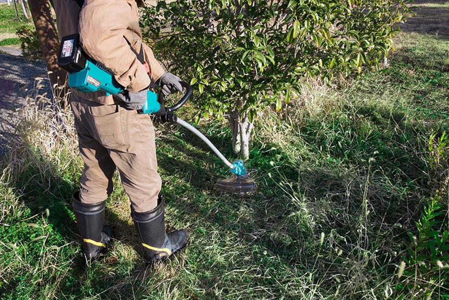 Makita DUR184LZ, cordless 18v, two-speed linetrimmer - image: Makita UK