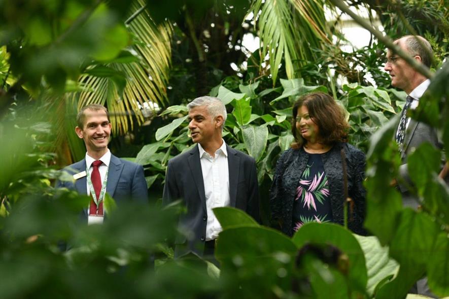 Khan (centre) with Rodrigues at Royal Botanic Gardens Kew. Image: Greater London Authority