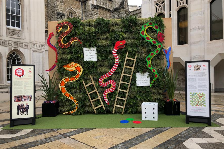 Snakes and ladders garden at London Guildhall - image: The Worshipful Company of Gardeners