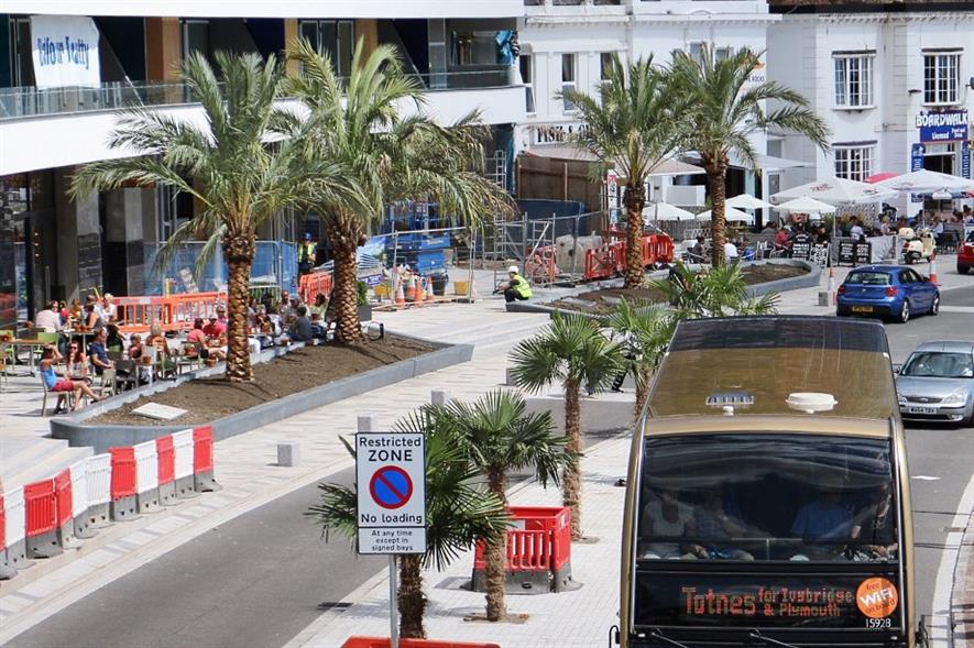 Image: Torquay Palms (CC BY-SA 2.0)