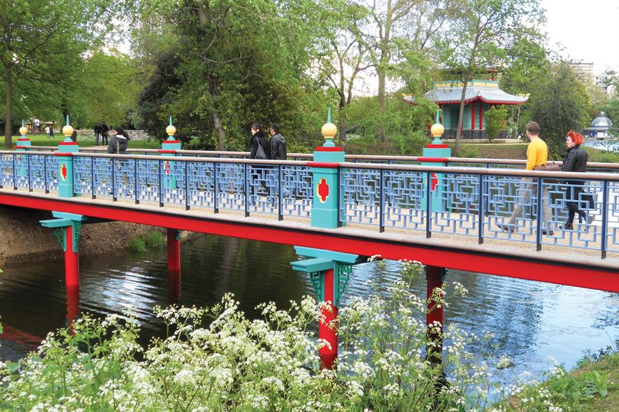 Victoria Park: archetypal urban park created in capital