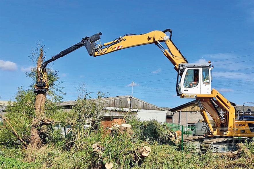 Xwatch system on Liebherr 924 material handler unit with a range of attachments carries out tree dismantling
