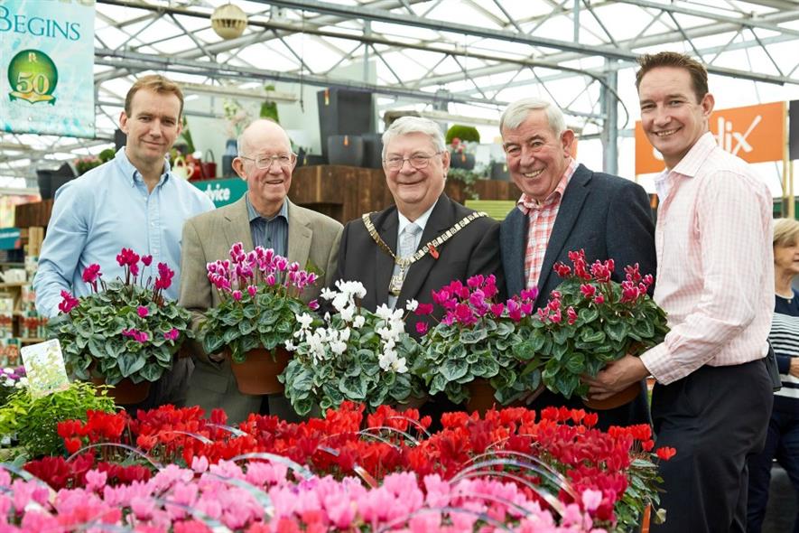 James Evans – Managing Director Ruxley Manor Garden Centre Mr Haggar – Bexley in Bloom entrant Councillor Howard Mariner – Mayor of Bexley 2014/2015 Jim Buttress – Chairman of The London Gardens Society Andrew Evans – Managing Director Ruxley Manor G