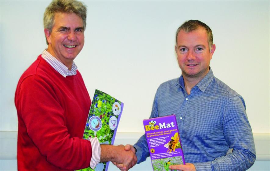 G Plants' Alex Reihl (right) with Terraseed’s technical director, David Holloway