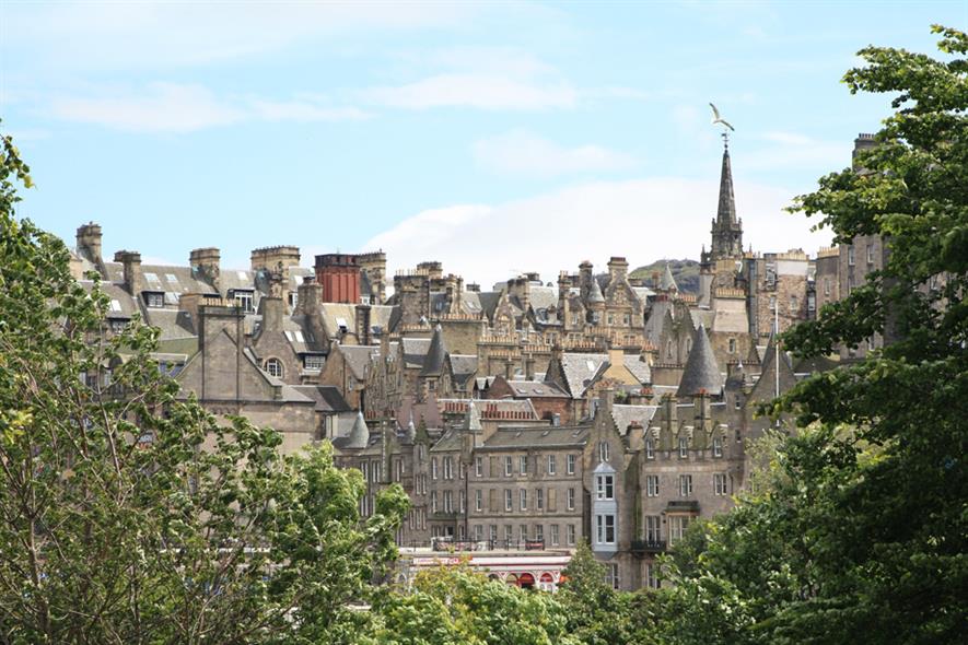 Edinburgh wants to let go of 2,000 council workers. Image: Pixabay