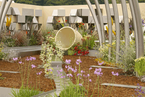 Phil Hirst: Stainless Century garden which was garlanded at Tatton Park Flower Show - image: RHS
