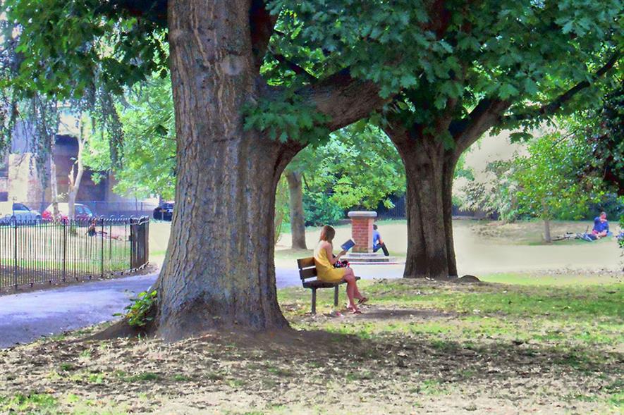 Ravenscourt Park - image: Flickr/ DncnH