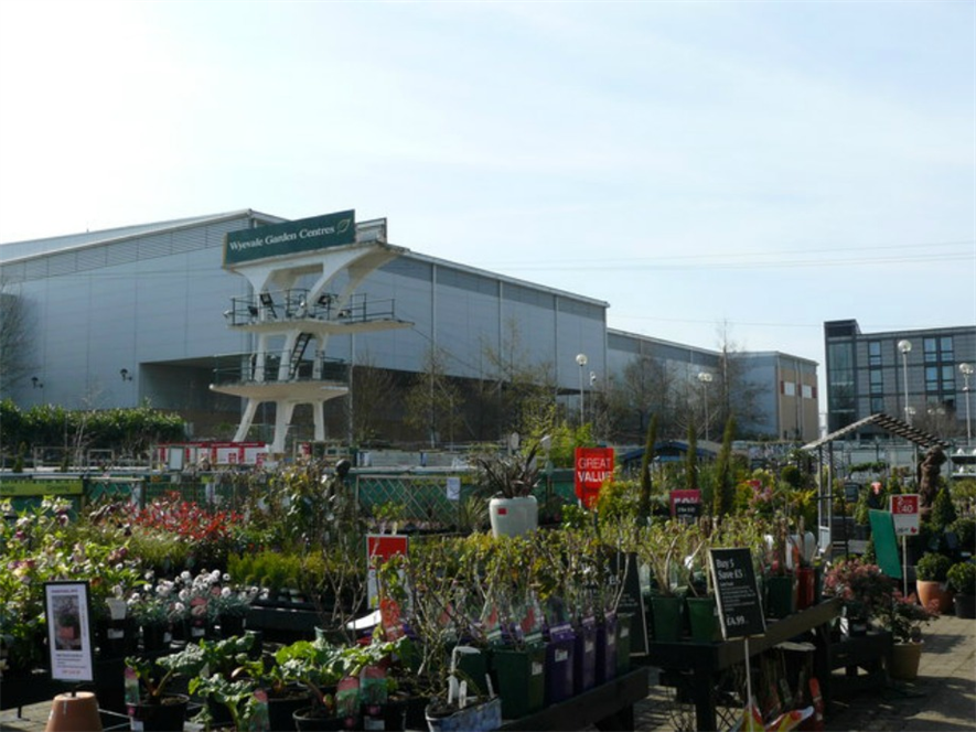 Art deco diving board listed at Wyevale's Croydon Purley Way Garden