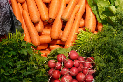 Market veg: side by side with PR tactics