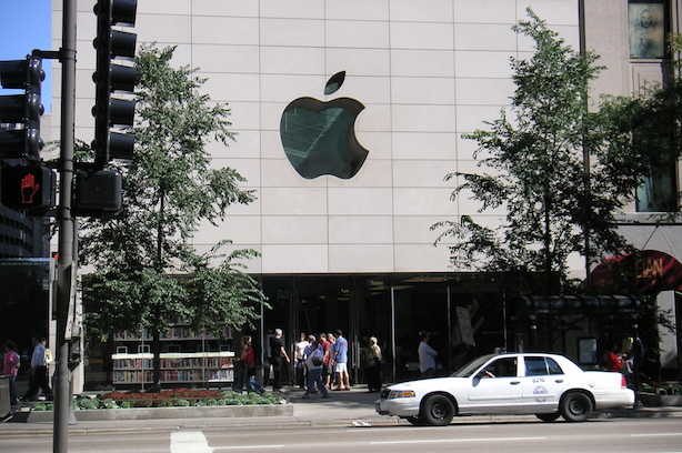 An Apple retail location. ("Apple store Michigan Ave" by Dweider at the English language Wikipedia. Licensed under CC BY-SA 3.0 via Wikimedia Commons).