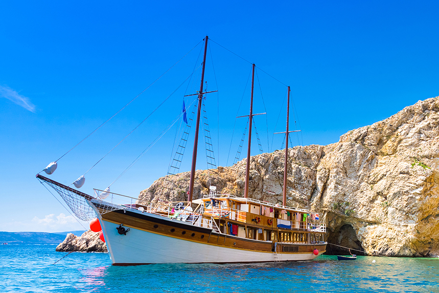 Borrow A Boat provides access to more than 35,000 vessels around the world