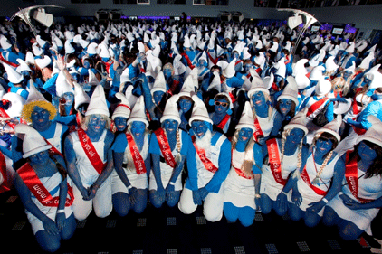 Record breaking: Hundreds of Smurfs