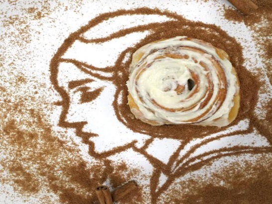 Cinnabon has used this image before but Twitter reacted badly to yesterday's "buns" tweet