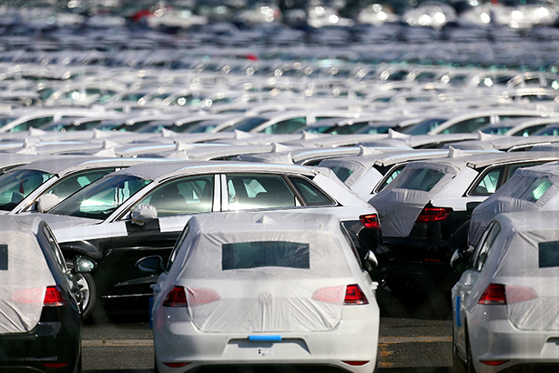 VW: Money set aside to cover the costs of the emissions scandal let to a pre-tax loss in Q3 (Credit: Francois Nascimbeni/AFP/Getty Images)