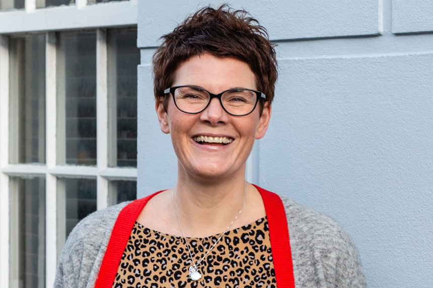 Jo Spadaccino has 20 years' experience in healthcare agency and public sector health comms