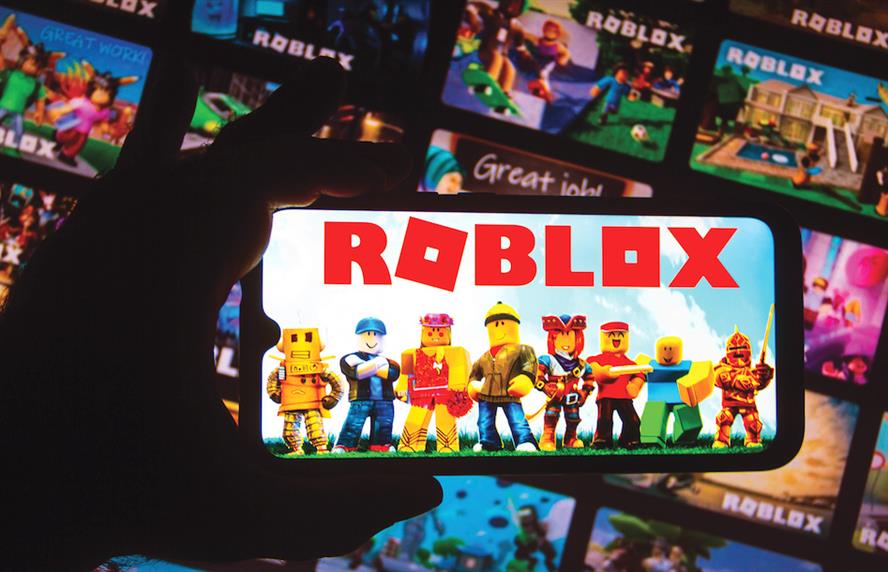Roblox app title screen