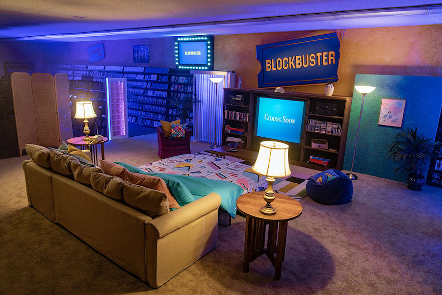 Four guests will be able to stay in the last Blockbuster store on Earth.