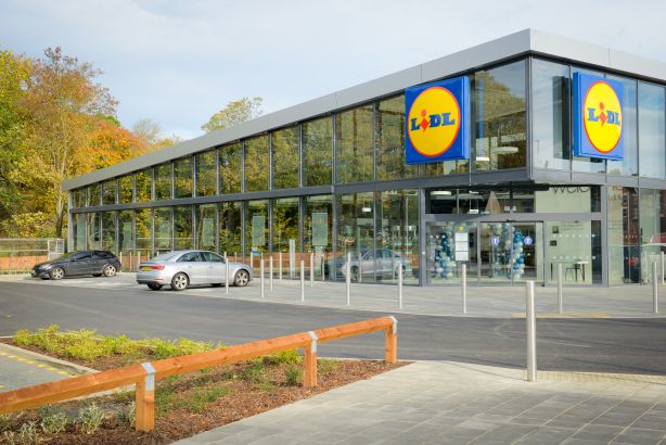 Lidl's new store concept: Larger outlets with more services