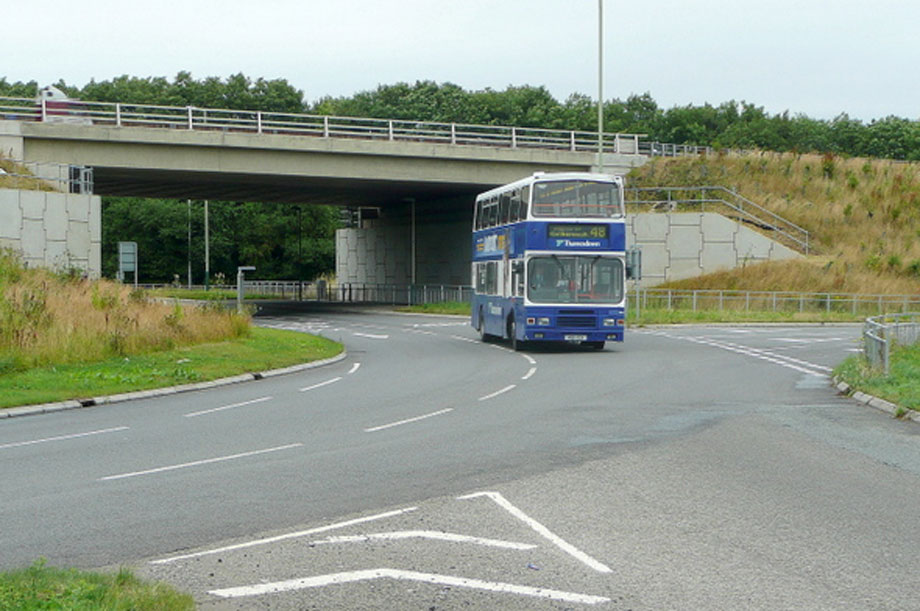 Commonhead Roundabout, Swindon (pic: Jonathan Billinger via Geograph)