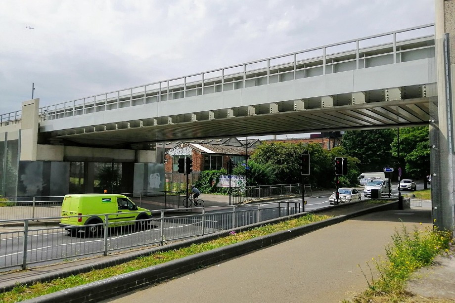 The site of the porposed New Bermondsey overground station near the new planned development - image: Briantist / Wikimedia (GNU FDL 1.3)