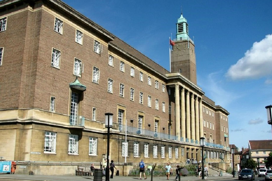 Norwich City Hall (Pic: Evelyn Simak)