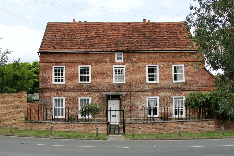 A house in Thorpe village - image: Maxwell Hamilton / Flickr (CC BY 2.0)