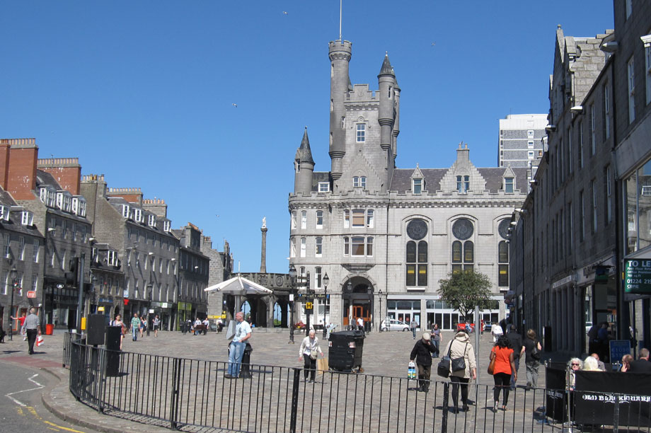 Aberdeen: council approves 890-home scheme 