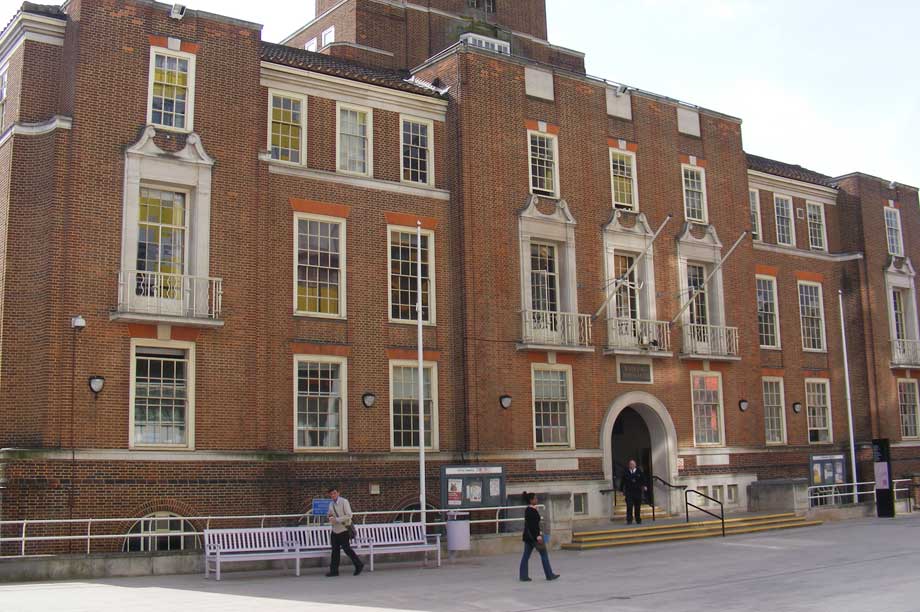 Barking and Dagenham Council (pic: cc-by-sa/2.0 - © Adrian Cable - geograph.org.uk/p/1210122)