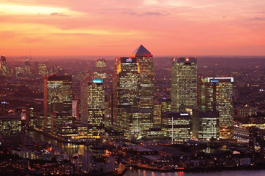 Canary Wharf: residential tower given green light