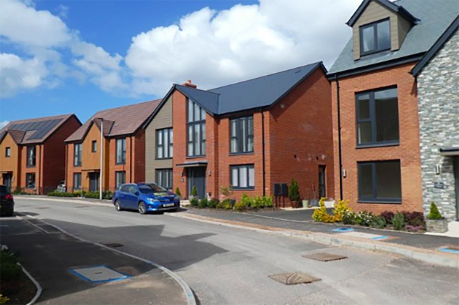 A new housing estate in Topsham (Credit: David Smith c/o Creative Commons Licence via geograph.org)