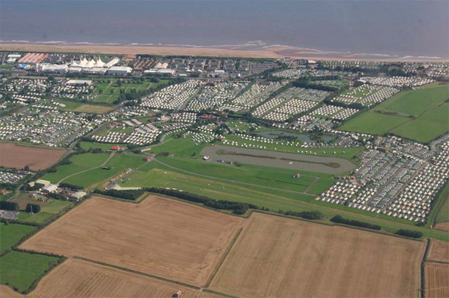 Skegness Water Leisure Park and landing strip: aerial 2015 (Credit: Chris c/o geograph.org)