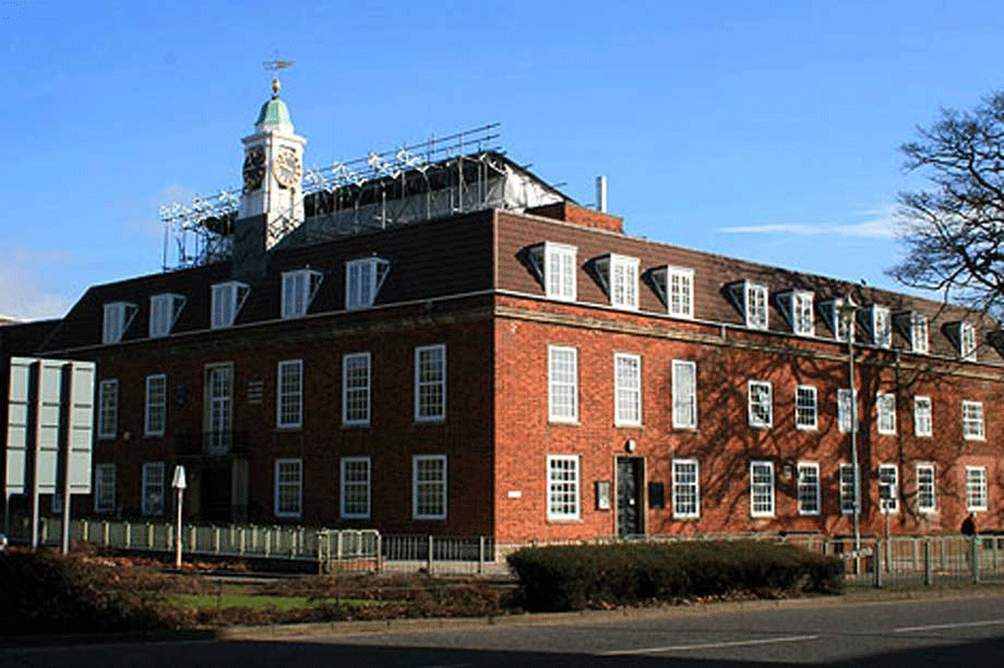 Welwyn Hatfield Council offices (pic: cc-by-sa/2.0 - © David Lally - geograph.org.uk/p/1173018)