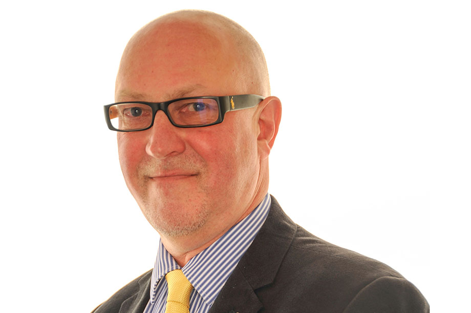 Ian Lawson Moving leaders from good to outstanding Third Sector