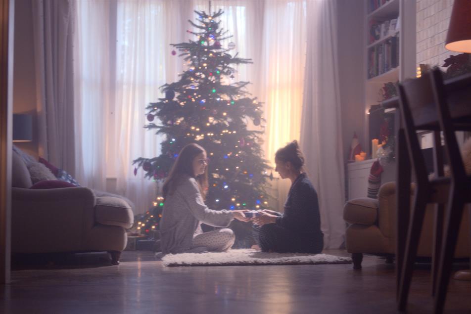 Boots celebrates mother/daughter relationship for Christmas