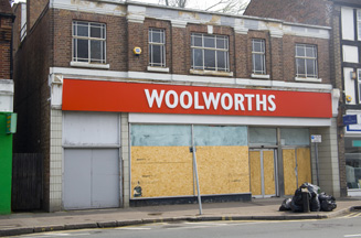 Former Woolworths boss plans Woolies-style launch