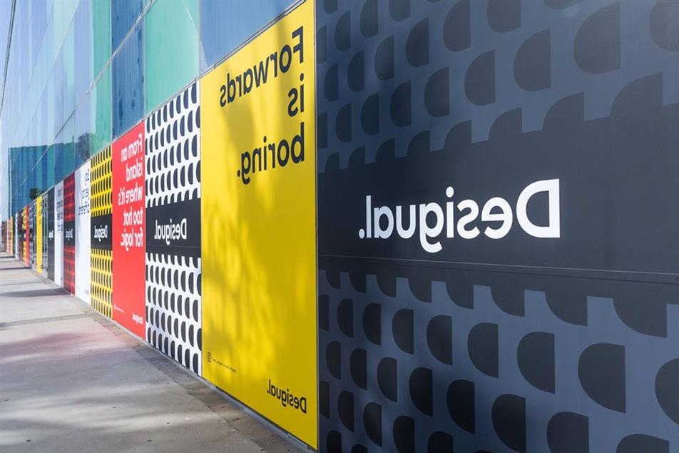 Desigual: posters can be deciphered via selfie mode on smartphone camera