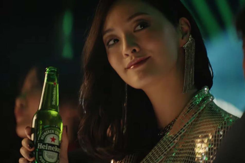 Heineken: no more white wine spritzer for the lady, please