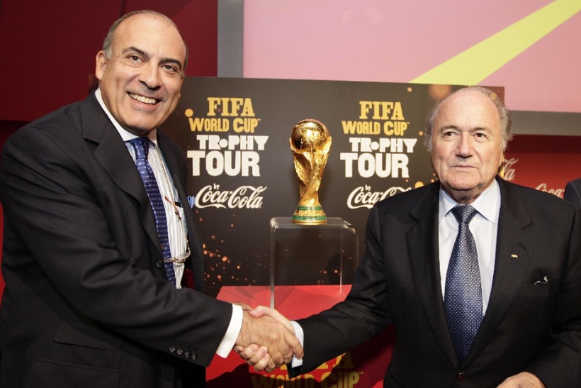 2022 World Cup: Coke's chairman Muhtar Kent shakes hands with Fifa president Sepp Blatter