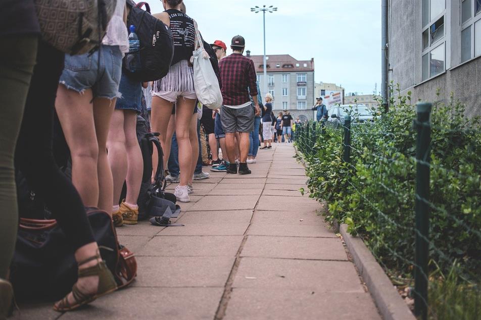 Back of the queue: it's in that direction