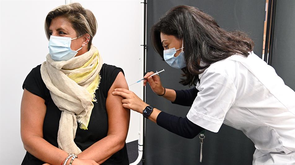 Can employers slash sick pay for unvaccinated staff?