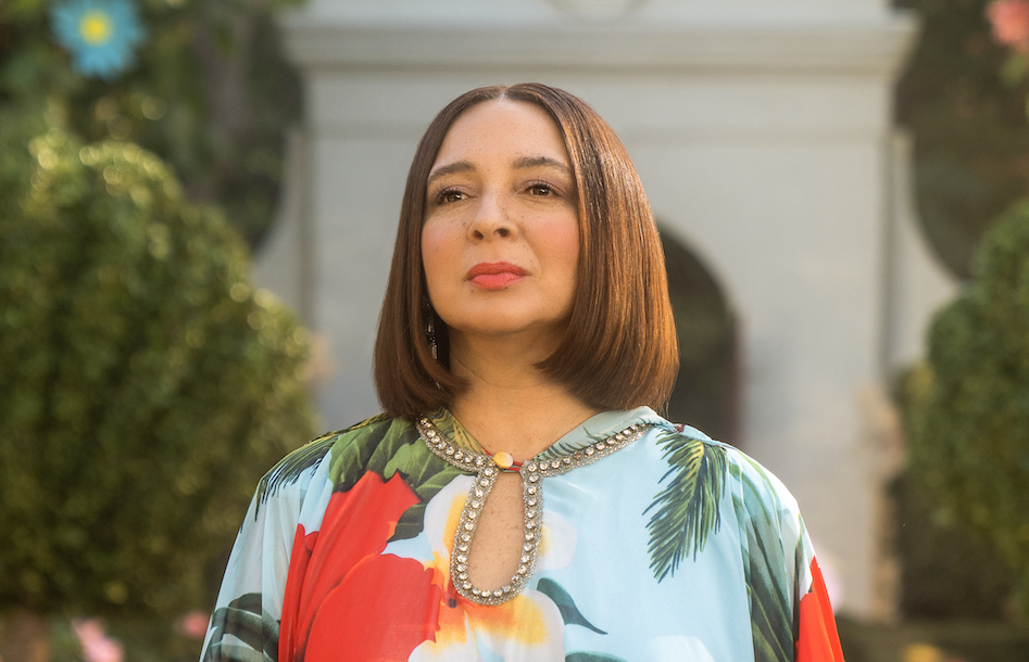 Even a candy's shoes can be polarizing': M&M's replaces cartoon mascots  with Maya Rudolph